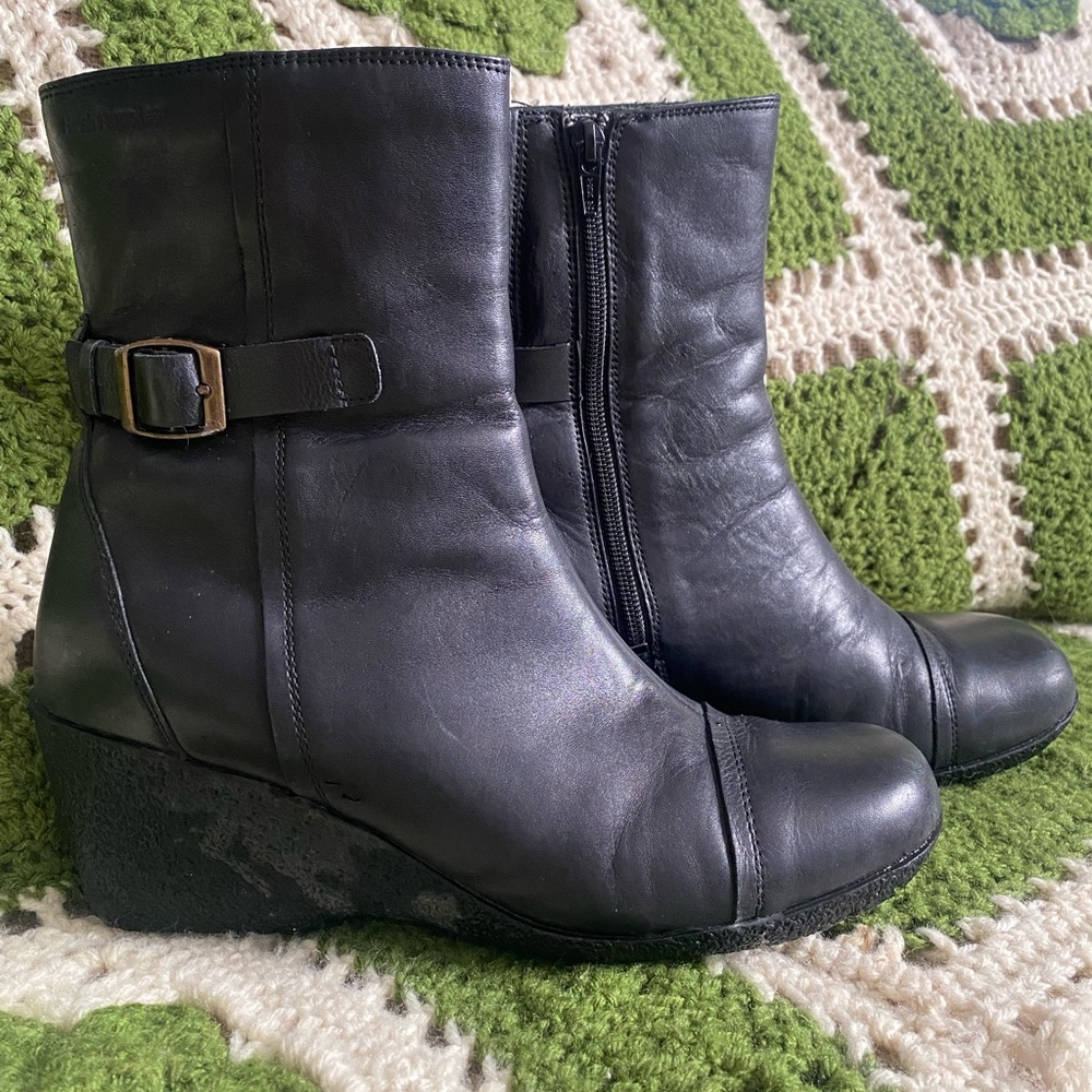 Vintage hush puppies leather wedge platform chunk black buckle ankle boots y2k